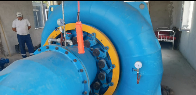 Efficiency Water Turbine Indoor/Outdoor Air/ Water Cooling 220V-690V 200kw-20mw Power Output