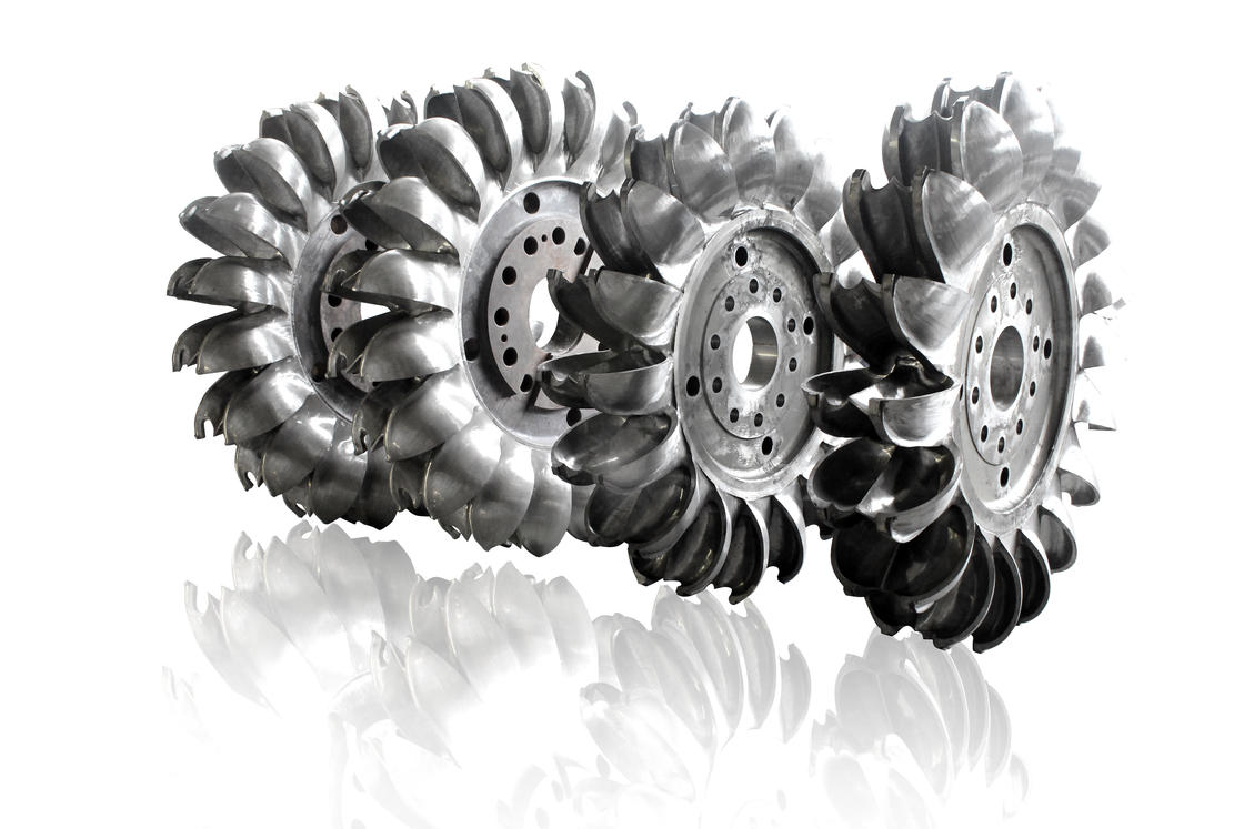 Efficiency Air/Oil Cooled Pelton Turbine Power Generator 6-10kV 50Hz/60Hz Power Output 100kw-50mw